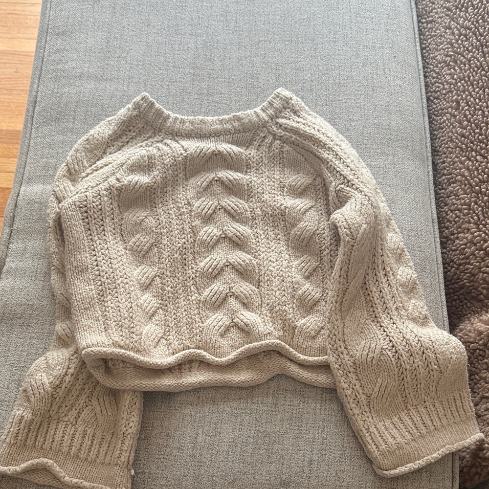Universal Thread Beige Cable Knit Sweater